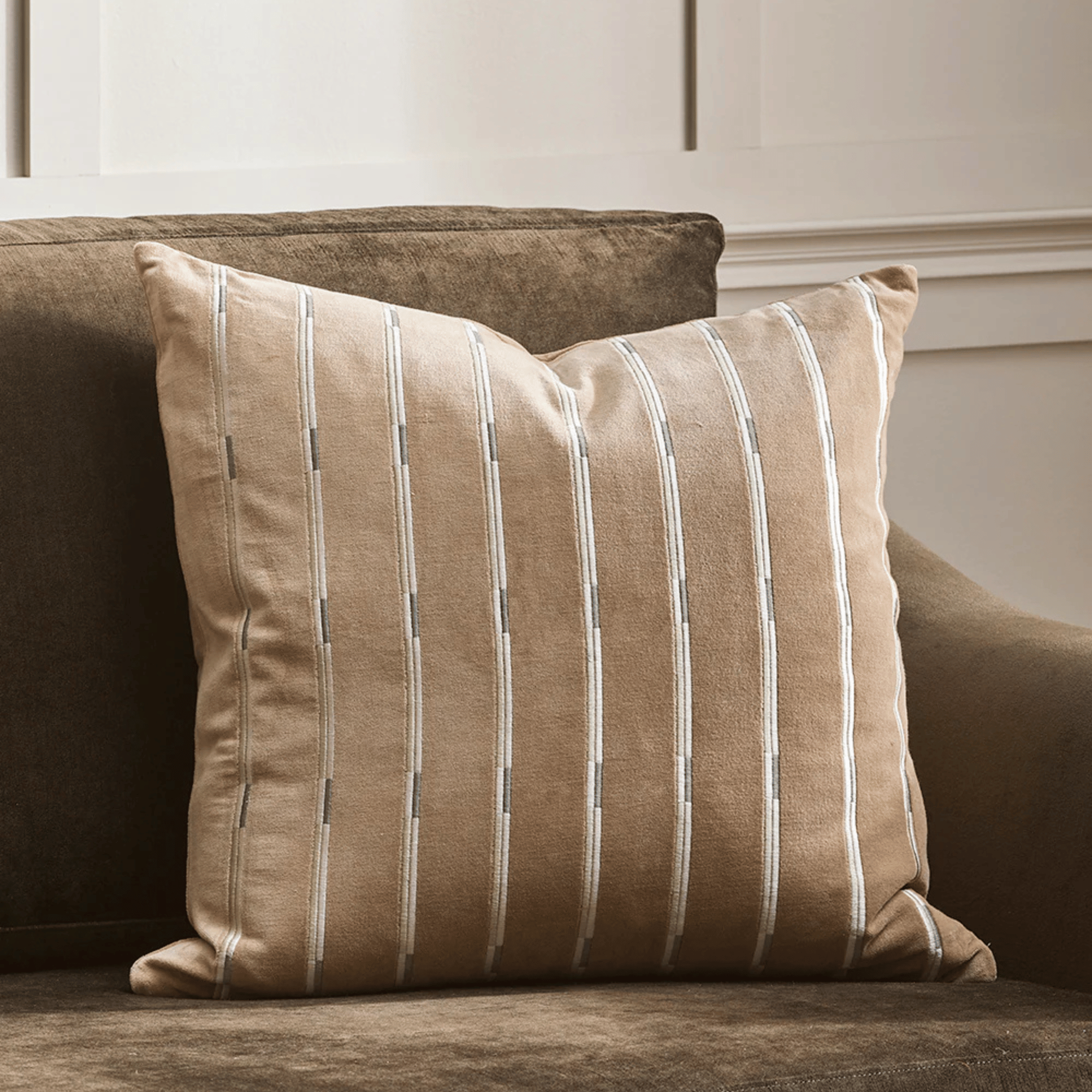 Cushion - Eden With Feather Inner - Barley