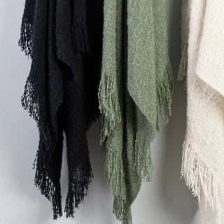 Throw - Clara - Black