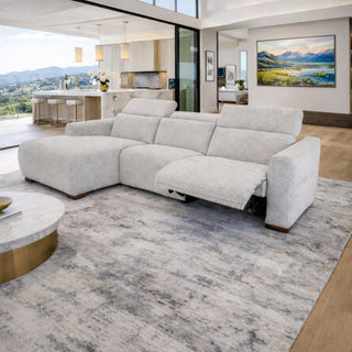 Pescara Sofa Chaise w. Power Recliner & Adjustable Headrests - Urban Sofa - Enid Soft Grey Fabric