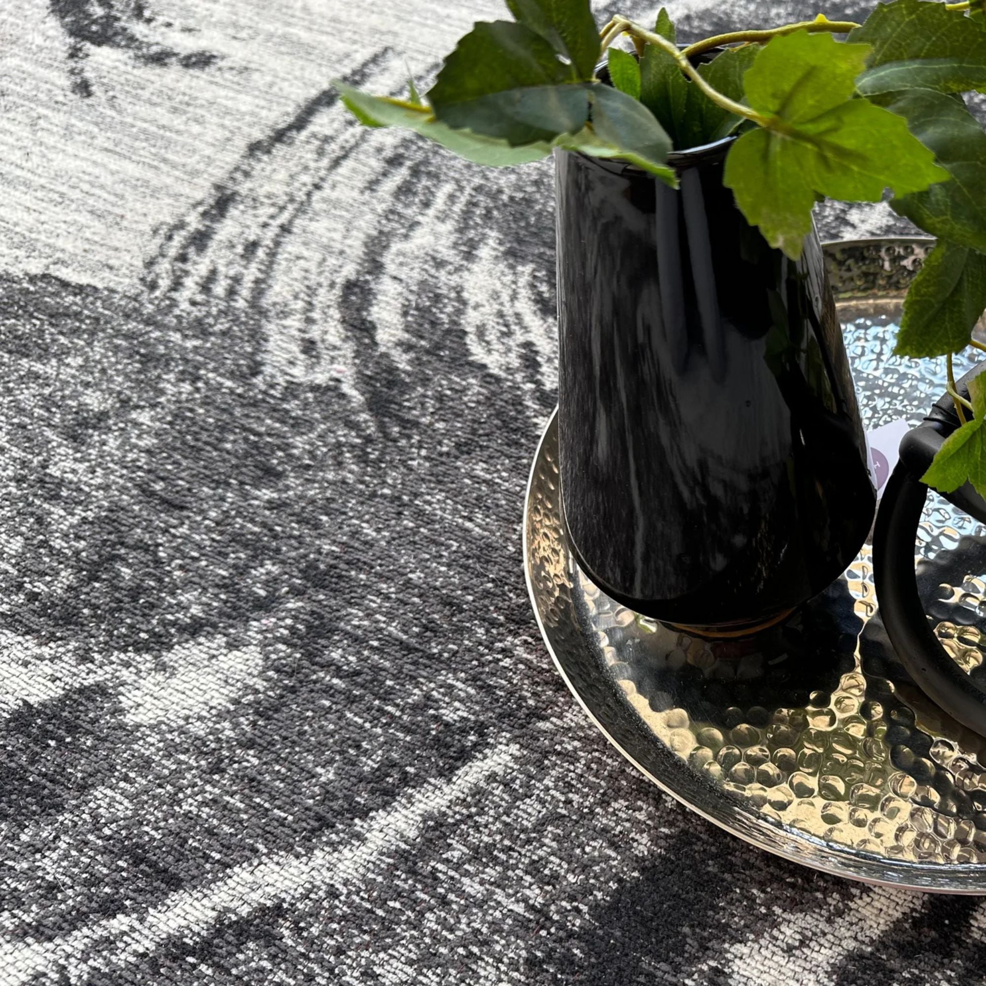 Rug - Monet - Black/Cream - 190x290cm