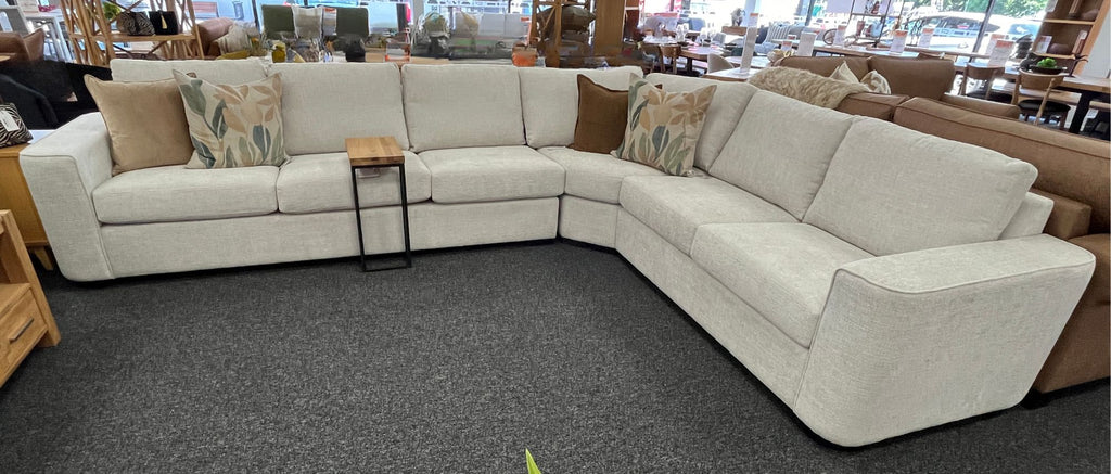Regent 3PC NZ Made Lounge with curved corner