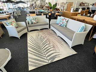 Cayman Outdoor Lounge