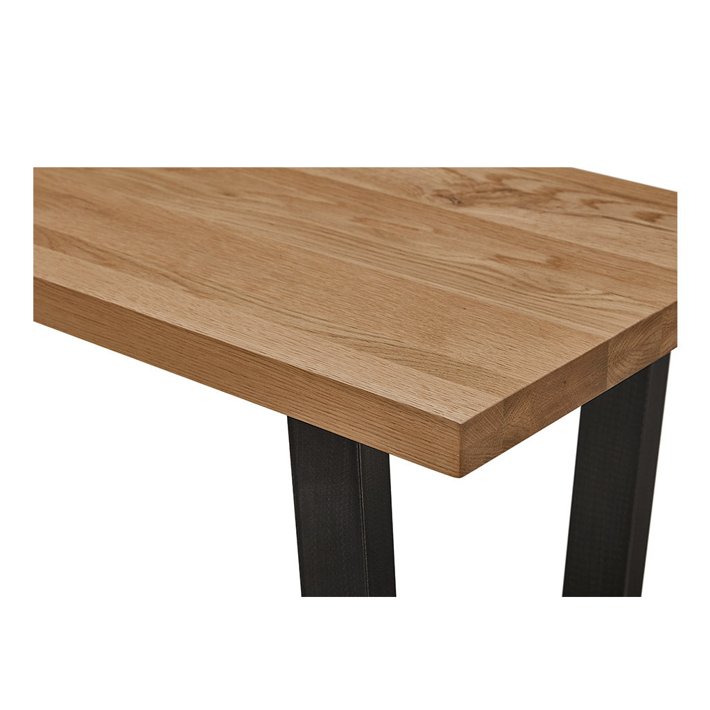 Calia bench seat - close up of oak timber