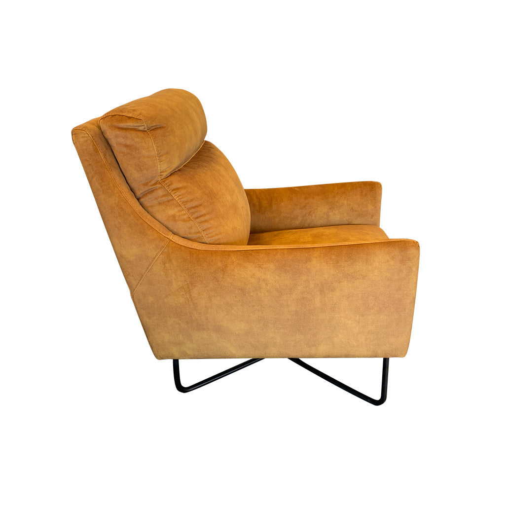 Trento armchair in velvet fabric